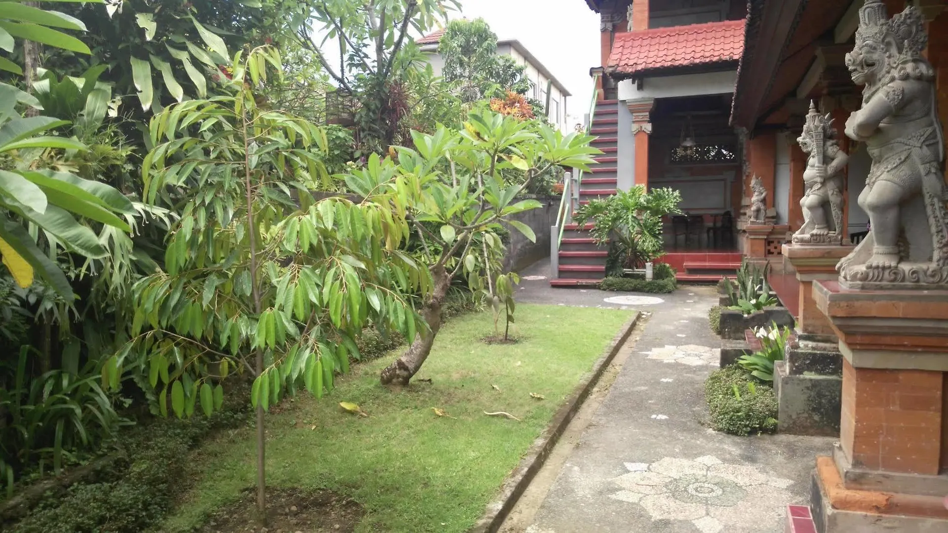 ** Alojamento de Acomodação e Pequeno-almoço Nyoman Badri Homestay Ubud Indonésia